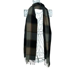 Beautiful Bass Unisex Supersoft Scarf Muffler Black, tan, Plaid  Wool blend Good